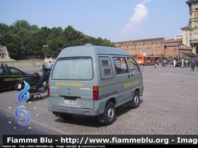 Piaggio Porter II serie
Guardia di Finanza
GdF 194 AS
Parole chiave: Piaggio Porter_IIserie GdF194AS