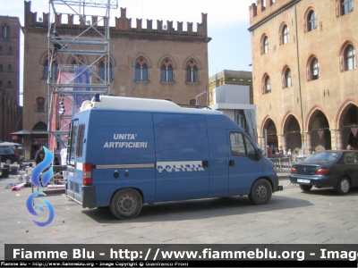 Fiat Ducato II serie
Polizia di Stato
157° Anniversario della Fondazione della Polizia di Stato, Bologna
Artificieri
Polizia B4889
Parole chiave: Fiat Ducato_IIserie PoliziaB4889 Festa_della_Polizia_2009