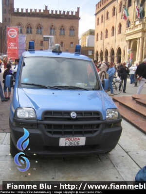 Fiat Doblò I serie
Polizia di Stato
157° Anniversario della Fondazione della Polizia di Stato, Bologna
Unità Cinofile
Polizia F3606 
Parole chiave: Fiat Doblò_Iserie PoliziaF3606 Festa_della_Polizia_2009