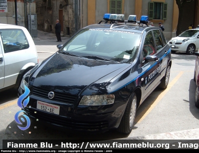 Fiat Stilo II Serie
Polizia Penitenziaria
Autovettura Utilizzata dal Nucleo Radiomobile per i Servizi Istituzionali
POLIZIA PENITENZIARIA 152 AE
Parole chiave: Fiat Stilo_IIserie PoliziaPenitenziaria152AE