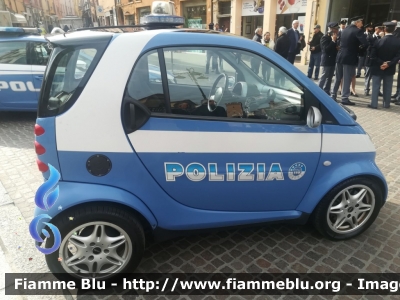 Smart Fortwo II serie
Polizia di Stato
esemplare unico in dotazione alla Questura di Ferrara
POLIZIA B0467
Parole chiave: Smart Fortwo_IIserie POLIZIAB0467