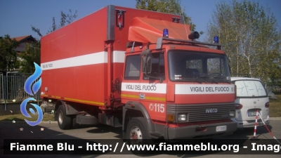 Iveco 145-17
Vigili del Fuoco
Comando Provinciale di Torino
Distaccamento di Chieri (TO)
VF 16880
Parole chiave: Iveco 145-17 VF16880