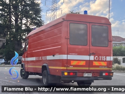 Mercedes-Benz Vario 612D
Vigili del Fuoco
Comando Provinciale di Torino
Allestimento Aris
VF 20695
Parole chiave: Mercedes-Benz Vario VF20695