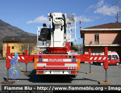 Man TGA 26.430
Vigili del Fuoco
Corpo Permanente di Aosta
Snorkel da 32 metri allestimento Bai
VF 23794
Parole chiave: Man TGA_26.430 VF23794