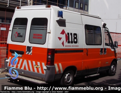 Fiat Ducato II Serie
118 Modena Soccorso
Azienda USL di Modena
Ambulanza "MO1608" - Dismessa

Parole chiave: Fiat Ducato_IISerie_Ambulanza_118 Modena Soccorso