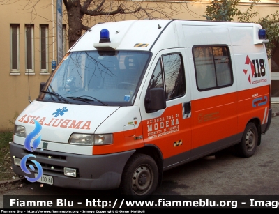 Fiat Ducato II Serie
118 Modena Soccorso
Azienda USL di Modena
Ambulanza "MO1903" Dismessa
Parole chiave: Fiat Ducato_IISerie_Ambulanza_118 Modena Soccorso