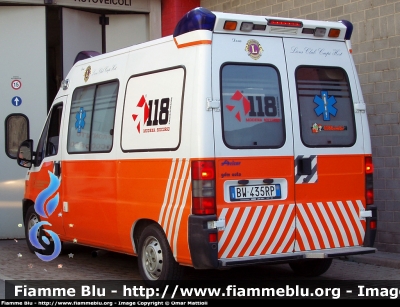 Fiat Ducato II Serie
118 Modena Soccorso
Azienda USL di Modena
Ambulanza "MO????"
Parole chiave: Fiat Ducato_IISerie_Ambulanza_118 Modena Soccorso