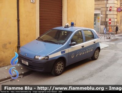 Fiat Punto II Serie
Polizia di Stato
Polizia delle Comunicazioni
POLIZIA E9015
Parole chiave: Fiat_Punto_II_Serie_PS_Postale