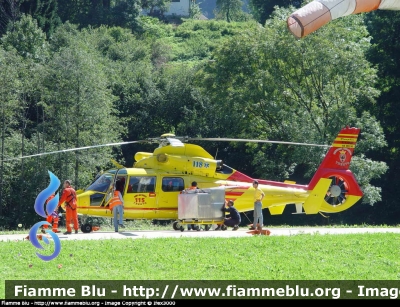 Eurocopter AS 365 N3
Vigili del Fuoco
Corpo Permante di Trento
Nucleo Elicotteri
I-TNBB
Parole chiave: Eurocopter AS_365_N3 I-TNBB Elicottero