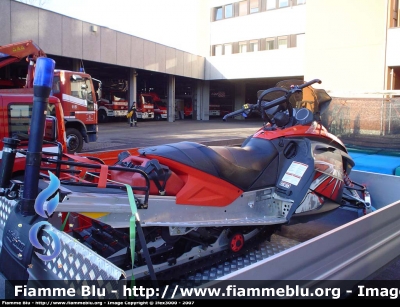 Motoslitta Intercom Ski-doo
Vigili del Fuoco
Corpo Permanente di Trento
Parole chiave: Motoslitta Intercom Ski-doo VFTN