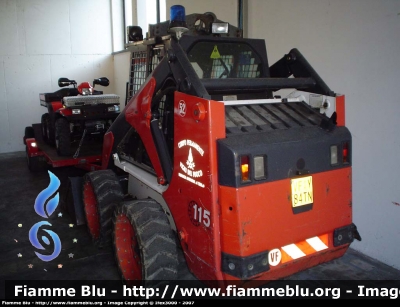 BobCat
Vigili del Fuoco
Corpo Permanente di Trento
VF V84 TN
Parole chiave: BobCat VFV84TN