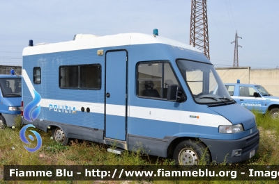 Fiat Ducato II serie
Polizia di Stato
Ufficio Mobile
POLIZIA B6643
Parole chiave: Fiat Ducato_II serie_POLIZIAB6643