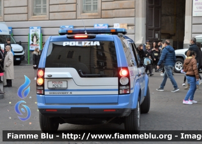 Land Rover Discovery 4
Polizia di Stato
Squadra Volante
Unità Operativa di Primo Intervento
POLIZIA M2631
Parole chiave: Land Rover Discovery 4_POLIZIAM2631