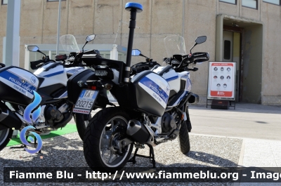 Honda NC750X DCT
Polizia Locale
Comune di Bari
POLIZIA LOCALE YA 00215
Parole chiave: Honda NC750X DCT_POLIZIALOCALEYA00215