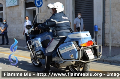 Bmw R850RT
Polizia di Stato
Polizia Stradale
POLIZIA G0943
Parole chiave: Bmw R850RT_POLIZIAG0943