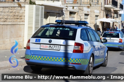 Skoda Octavia Wagon V serie
Polizia di Stato
Polizia Stradale
Allestimento Focaccia
Decorazione Grafica Artlantis
POLIZIA M4711
in scorta al Giro d'Italia 2020
Parole chiave: Skoda Octavia Wagon_V serie_POLIZIAM4711