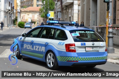 Skoda Octavia Wagon V serie
Polizia di Stato
Polizia Stradale
Allestimento Focaccia
Decorazione Grafica Artlantis
POLIZIA M5203
in scorta al Giro d'Italia 2021
Vettura "4"
Parole chiave: Skoda Octavia Wagon_V serie_POLIZIAM5203_giro italia 2021