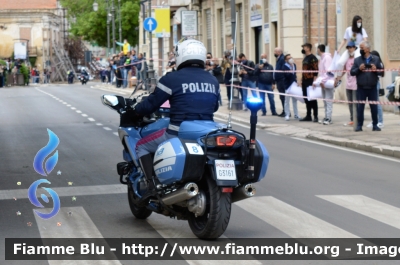 Yamaha FJR 1300 II serie
Polizia di Stato
Polizia Stradale
Allestimento Elevox
POLIZIA G3161
in scorta al Giro d'Italia 2021
Moto "8"
Parole chiave: Yamaha FJR 1300_II serie_POLIZIAG3161_giro italia 2021