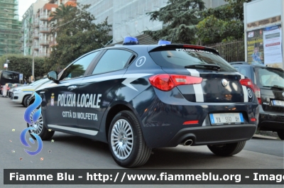 Alfa Romeo Nuova Giulietta restyle
Polizia Locale Molfetta
POLIZIA LOCALE YA 550 AH
allestimento DMC Custom Tailored
Parole chiave: Alfa-Romeo Nuova Giulietta_restyle_POLIZIALOCALEYA550AH