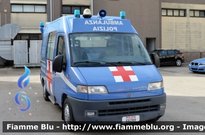 Fiat Ducato II serie
Polizia di Stato
Reparto Mobile
POLIZIA E6289
Parole chiave: Fiat Ducato_II serie_POLIZIAE6289