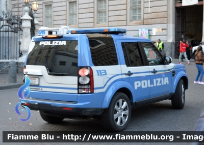 Land Rover Discovery 4
Polizia di Stato
Squadra Volante
Unità Operativa di Primo Intervento
POLIZIA M2631
Parole chiave: Land Rover Discovery 4_POLIZIAM2631