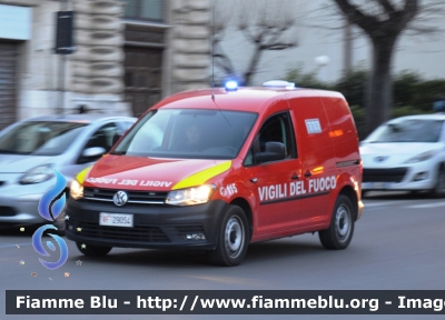 Volkswagen Caddy 4Motion III serie restyle
Vigili del Fuoco 
Comando Provinciale di Matera
Sperimentazione automezzi per centri storici
Veicolo Antincendio
Allestimento Ciabilli
VF 29054
Parole chiave: Volkswagen Caddy 4Motion_III serie_restyle_VF29054