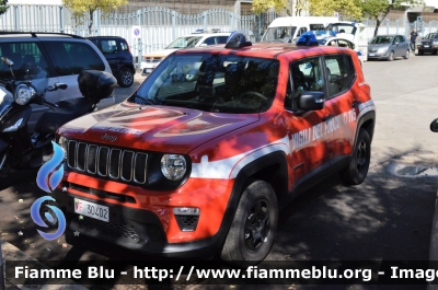 Jeep Renegade restyle
Vigili del Fuoco
Comando Provinciale di Barletta-Andria-Trani
VF 30402
Parole chiave: Jeep Renegade_restyle_VF30402