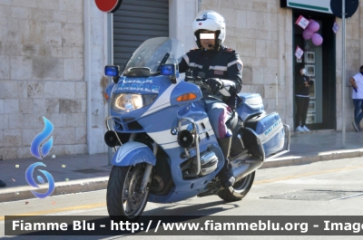 Bmw R850RT
Polizia di Stato
Polizia Stradale
POLIZIA G0127
Parole chiave: Bmw R850RT_POLIZIAG0127