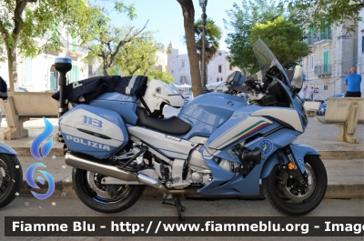 Yamaha FJR 1300 II serie
Polizia di Stato
Polizia Stradale
Allestimento Elevox
POLIZIA G3128
in scorta al Giro d'Italia 2020

Parole chiave: Yamaha FJR 1300_II serie_POLIZIAG3128