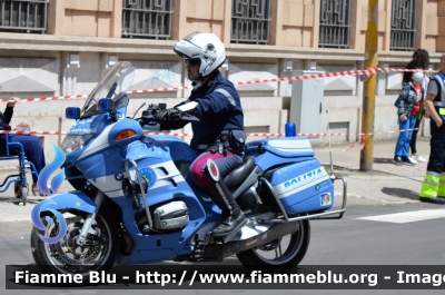 Bmw R850RT
Polizia di Stato
Polizia Stradale
POLIZIA G0860
Parole chiave: Bmw R850RT_POLIZIAG0860