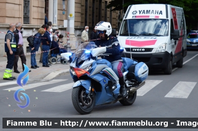 Yamaha FJR 1300 II serie
Polizia di Stato
Polizia Stradale
Allestimento Elevox
POLIZIA G3097
in scorta al Giro d'Italia 2021
Moto "Rossa"
Parole chiave: Yamaha FJR 1300_II serie_POLIZIAG3097_giro italia 2021