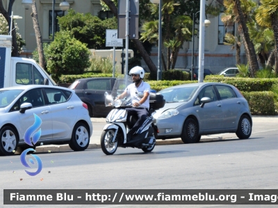 Piaggio Liberty
Polizia Locale
Comune di Bari
POLIZIA LOCALE YA 01598
Allestimento Bertazzoni
Parole chiave: Piaggio Liberty_POLIZIALOCALEYA01598