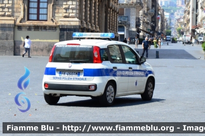 Fiat Nuova Panda II serie
Polizia Locale
Comune di Catania
Servizi Polizia Stradale
Parole chiave: Fiat Nuova Panda_II serie