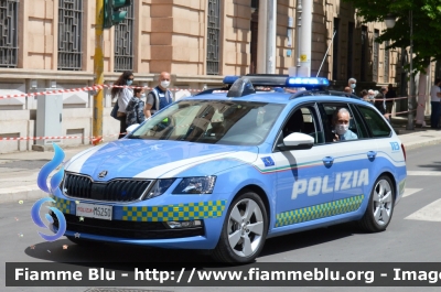 Skoda Octavia Wagon V serie
Polizia di Stato
Polizia Stradale
Allestimento Focaccia
Decorazione Grafica Artlantis
POLIZIA M5250
Parole chiave: Skoda Octavia Wagon_V serie_POLIZIAM5250