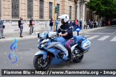 Yamaha FJR 1300 II serie
Polizia di Stato
Polizia Stradale
Allestimento Elevox
POLIZIA G3094
in scorta al Giro d'Italia 2021
Moto "10"
Parole chiave: Yamaha FJR 1300_II serie_POLIZIAG3094_giro italia 2021