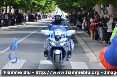 Yamaha FJR 1300 II serie
Polizia di Stato
Polizia Stradale
Allestimento Elevox
POLIZIA G3162
in scorta al Giro d'Italia 2021
Moto "11"
Parole chiave: Yamaha FJR 1300_II serie_POLIZIAG3162_giro italia 2021