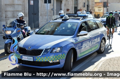 Skoda Octavia Wagon V serie
Polizia di Stato
Polizia Stradale
Allestimento Focaccia
Decorazione Grafica Artlantis
POLIZIA M4801
Parole chiave: Skoda Octavia Wagon_V serie_POLIZIAM4801