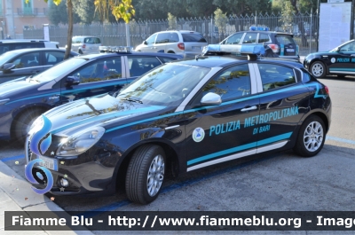 Alfa Romeo Nuova Giulietta restyle
Polizia Metropolitana Bari
ex Polizia Provinciale
POLIZIA LOCALE YA 491 AK
Parole chiave: Alfa-Romeo Nuova Giulietta_restyle_POLIZIALOCALEYA491AK