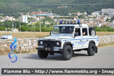 Land Rover Defender 110
Protezione Civile S.O.S. S.M.27
San Marco in Lamis (FG)
Parole chiave: Land Rover Defender 110