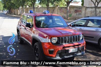 Jeep Renegade restyle
Vigili del Fuoco
Comando Provinciale di Barletta-Andria-Trani
VF 30402
Parole chiave: Jeep Renegade_restyle_VF30402