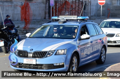 Skoda Octavia V serie
Polizia di Stato
Polizia Autostradale in servizio sulla rete Autostrade per l'Italia SPA
Allestimento Focaccia
Decorazione Grafica Artlantis
POLIZIA M2981
Parole chiave: Skoda Octavia_V serie_POLIZIAM2959