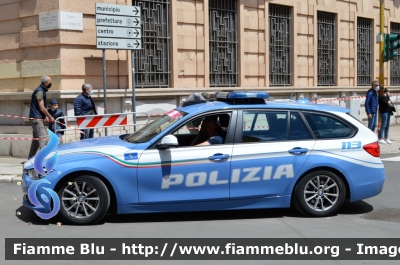 Bmw 318 Touring F31 III restyle
Polizia di Stato
Polizia Stradale
Allestimento Focaccia
Decorazione Grafica Artlantis
POLIZIA M3627
in scorta al Giro d'Italia 2021
Parole chiave: Bmw 318 Touring F31_III restyle_