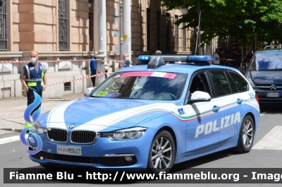 Bmw 318 Touring F31 III restyle
Polizia di Stato
Polizia Stradale
Allestimento Focaccia
Decorazione Grafica Artlantis
POLIZIA M3627
in scorta al Giro d'Italia 2021
Parole chiave: Bmw 318 Touring F31_III restyle_