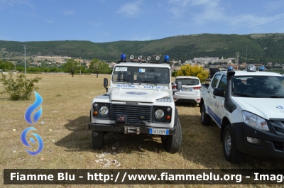 Land Rover Defender 110
Protezione Civile S.O.S. S.M.27
San Marco in Lamis (FG)
Parole chiave: Land Rover Defender 110