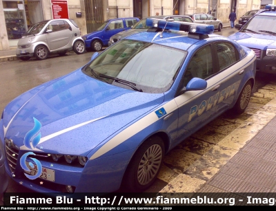 Alfa Romeo 159
Polizia di Stato
Polizia Stradale Bari
Polizia F7323
Parole chiave: Alfa-Romeo 159 PoliziaF7323