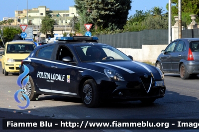 Alfa Romeo Nuova Giulietta restyle
Polizia Locale
Comune di Trani (BT)
POLIZIA LOCALE YA 246 AA
Parole chiave: Alfa-Romeo Nuova Giulietta_restyle_POLIZIALOCALEYA246AA