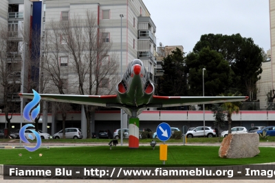 Lockheed T-33A Shooting Star
Aeronautica Militare Italiana
3° Stormo
MM 55-3030
in servizio dal 1956 al 1983
monumentato presso Barletta
Parole chiave: Lockheed T-33A_Shooting Star_MM55-3030