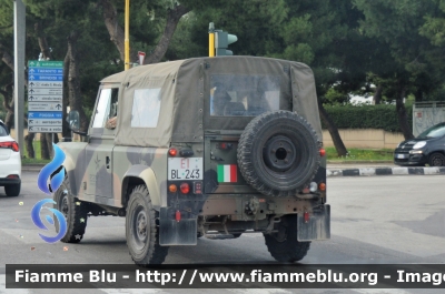 Land Rover Defender AR 90
Esercito Italiano
EI BL 243
Parole chiave: Land Rover Defender AR 90_EIBL243