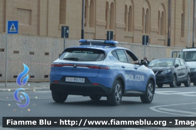 Alfa Romeo Tonale
Polizia di Stato
Squadra Volante
Allestimento FCA
POLIZIA M8258
Parole chiave: Alfa-Romeo Tonale_POLIZIAM8258