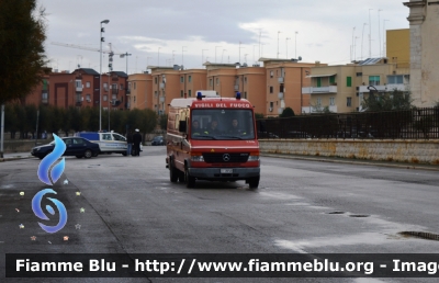 Mercedes-Benz Vario 612D
Vigili del Fuoco
Comando Provinciale di Bari
Gruppo Operativo Speciale
Rilevamento Radioattività
VF 20740
Parole chiave: Mercedes-Benz Vario 612D_VF20740